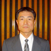 天然珊瑚彫刻 笹方秀峰作 親子鶏 1604g ケース付 細密造[A110wt]